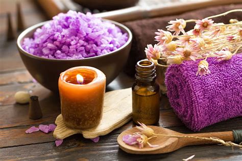 Güzellik ve Bakımında Aromaterapi Kullanımı Güzellik ve Bakımında Aromaterapi Kullanımı
