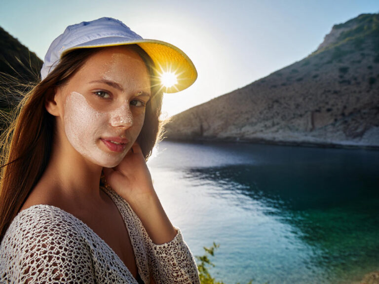 Cilt Rengini Açan Maske Tarifi