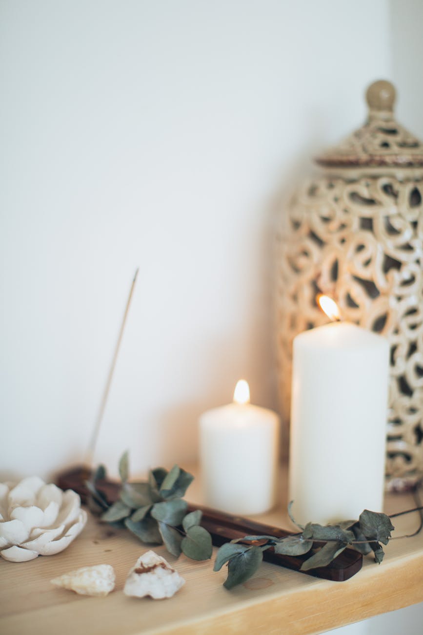 Koku ile Dekorasyon: Mum ve Difüzör Yerleşim İpuçları